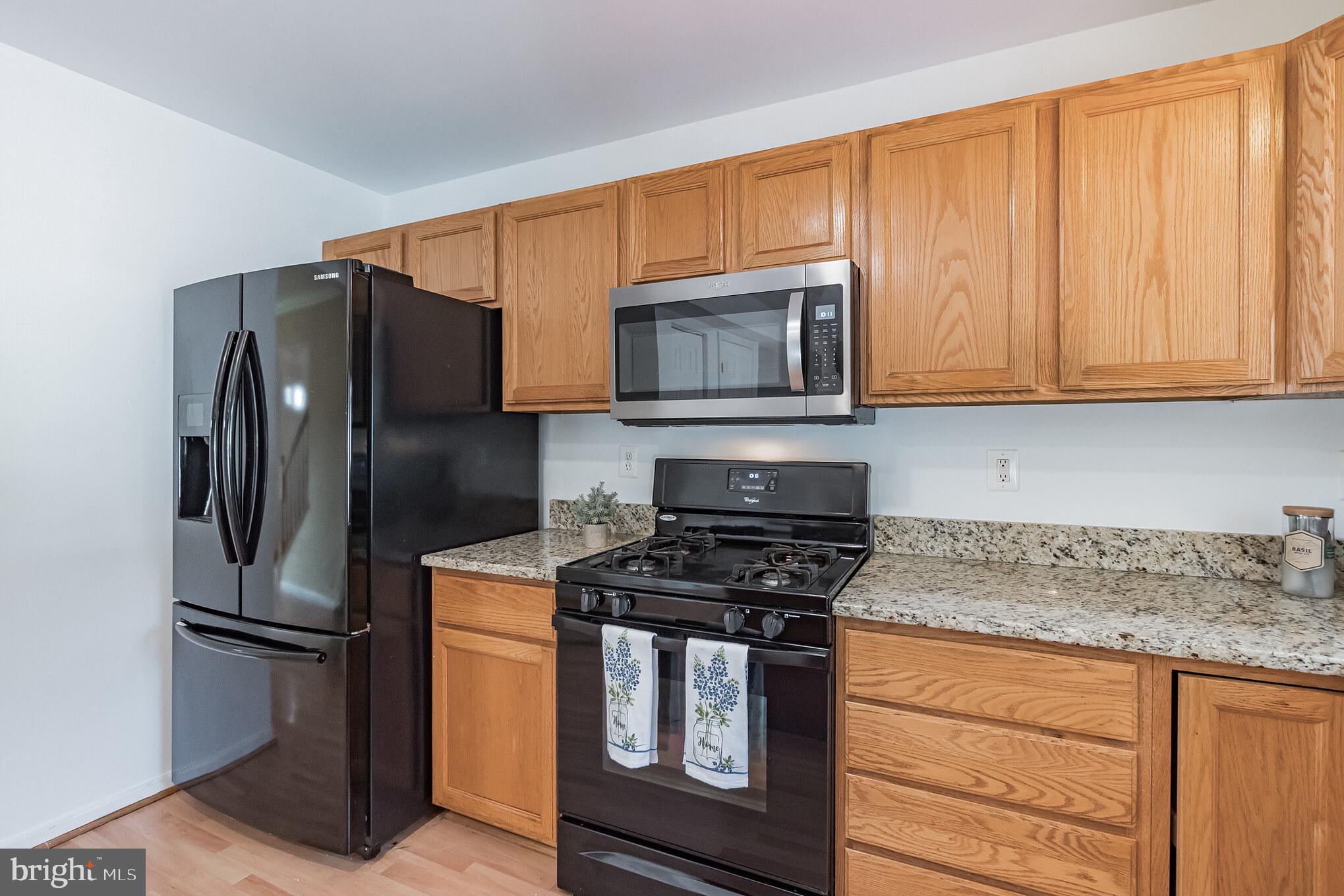 11608 Scarlet Leaf Circle Germantown, MD 20876 - Photo 6 of 31