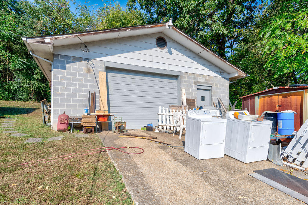 925 Magnolia Street Rossville, GA 30741 - Photo 24 of 26 925Magnolia-11