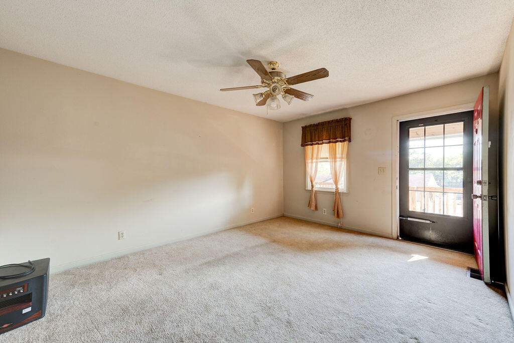 925 Magnolia Street Rossville, GA 30741 - Photo 5 of 26 925Magnolia-14