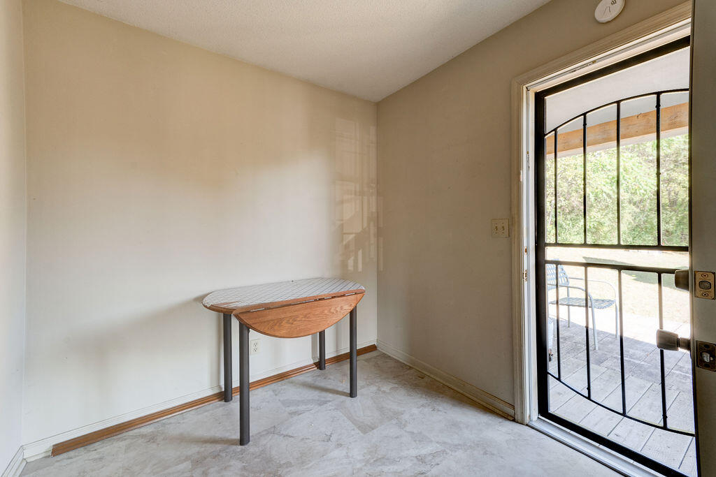 925 Magnolia Street Rossville, GA 30741 - Photo 8 of 26 925Magnolia-18