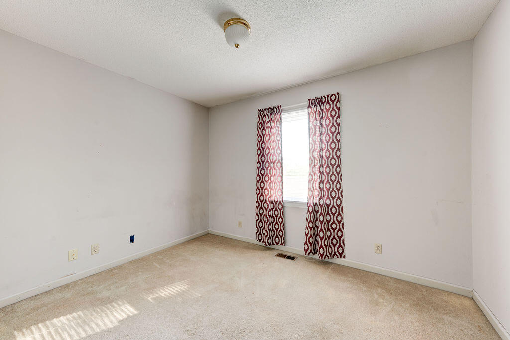 925 Magnolia Street Rossville, GA 30741 - Photo 9 of 26 925Magnolia-19