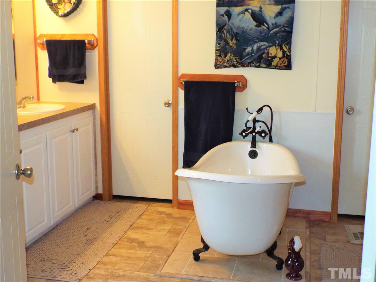 8433 Mandale Road Graham, NC 27253 - Photo 14 of 30 Gallery Image 14