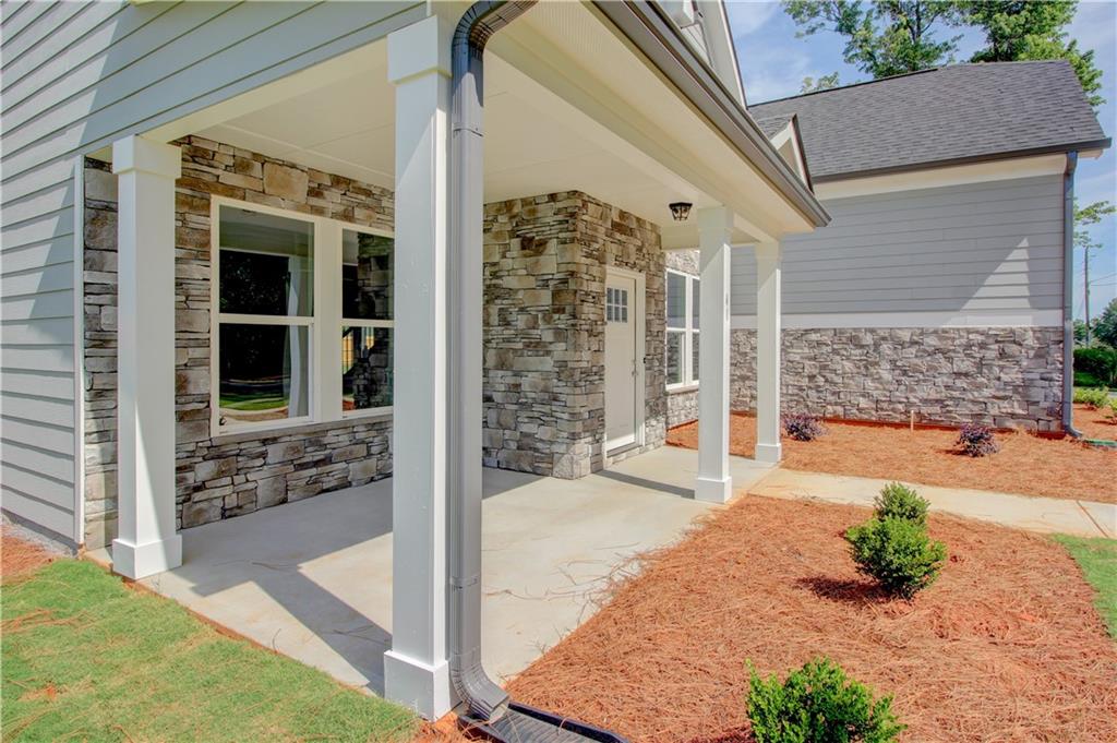 41 Woodland Road Covington, GA 30016 - Photo 4 of 37