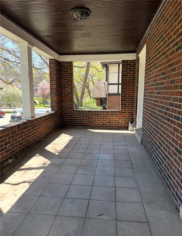 5474 Kipling Road Pittsburgh, PA 15217 - Photo 9 of 50