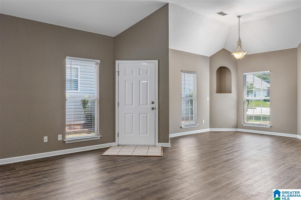 111 Highview Cove Pelham, AL 35124 - Photo 5 of 24