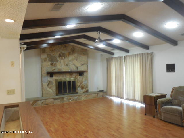 228 Round Lake Road Palatka, FL 32177 - Photo 3 of 22 DSCN4428