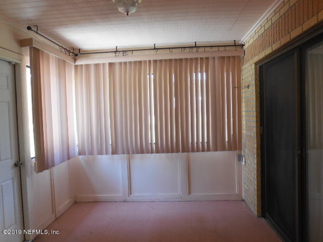228 Round Lake Road Palatka, FL 32177 - Photo 9 of 22 DSCN4430