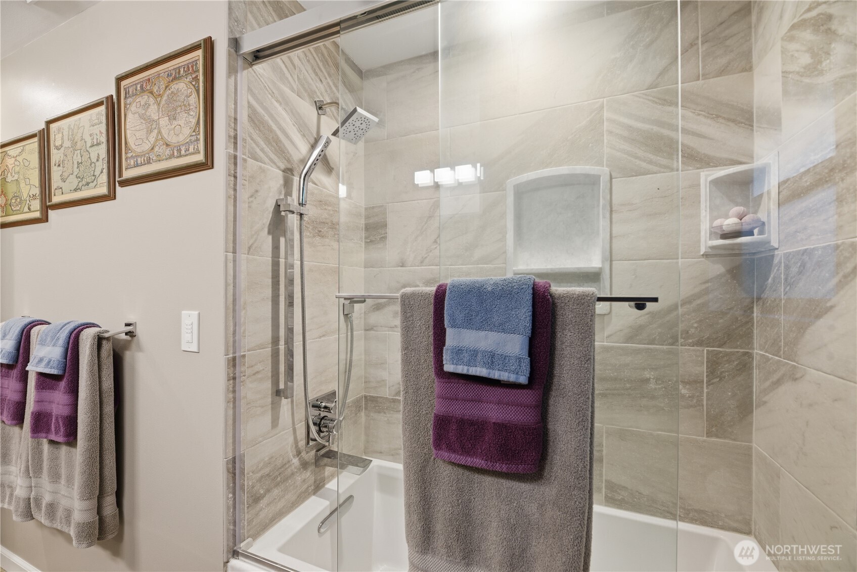 13201 Southeast 208th Street Kent, WA 98042 - Photo 16 of 31