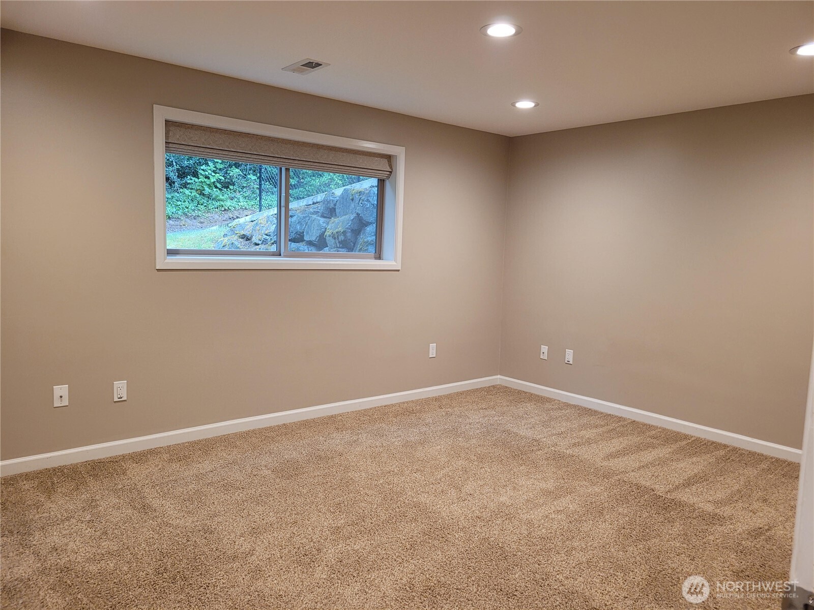 13201 Southeast 208th Street Kent, WA 98042 - Photo 25 of 31