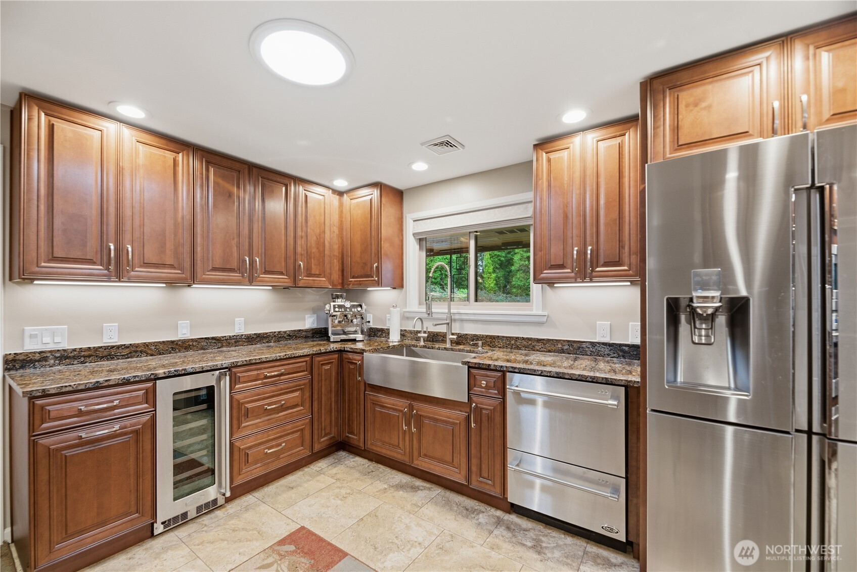 13201 Southeast 208th Street Kent, WA 98042 - Photo 6 of 31