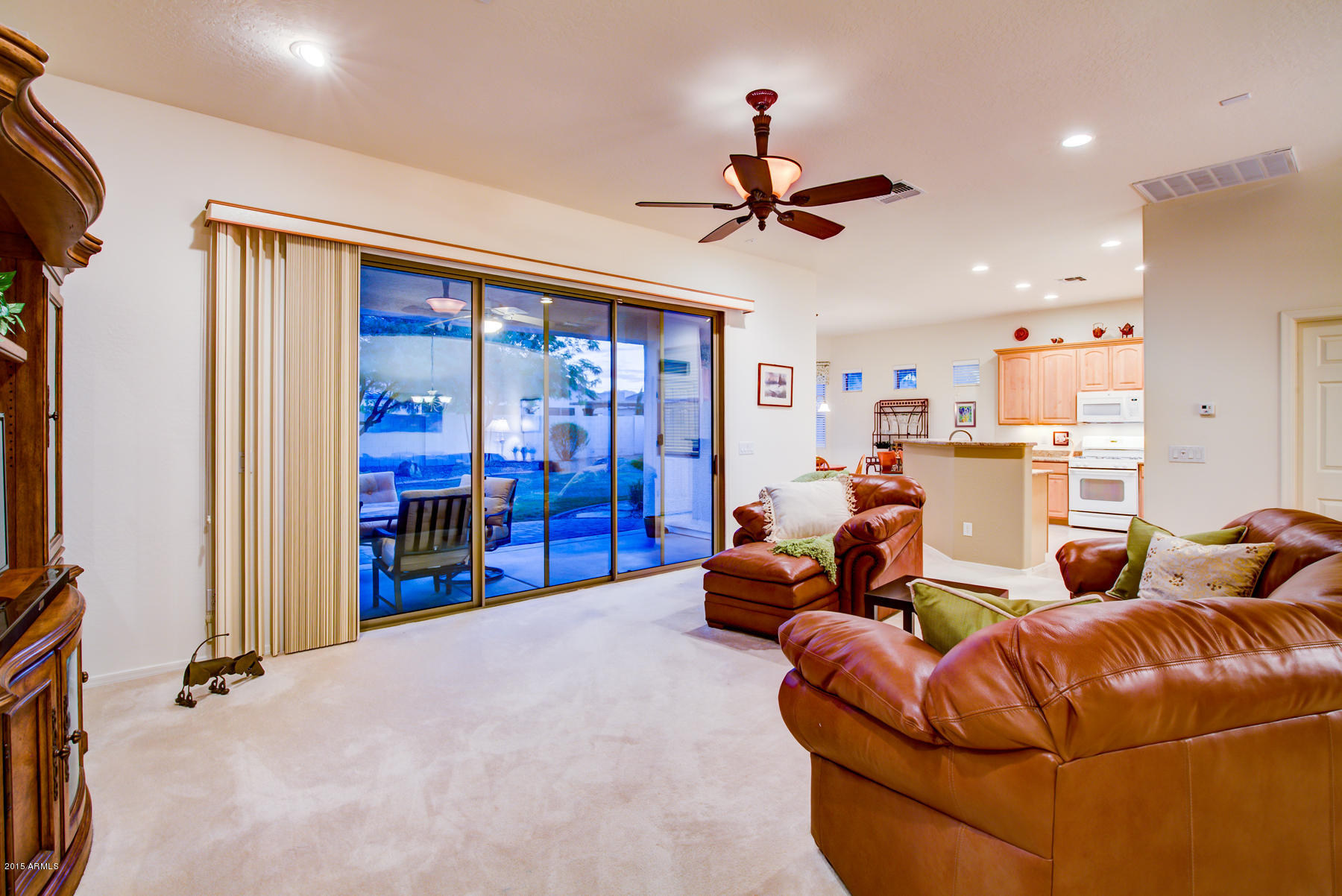 4605 West Piedmont Road Laveen, AZ 85339 - Photo 12 of 36 living room