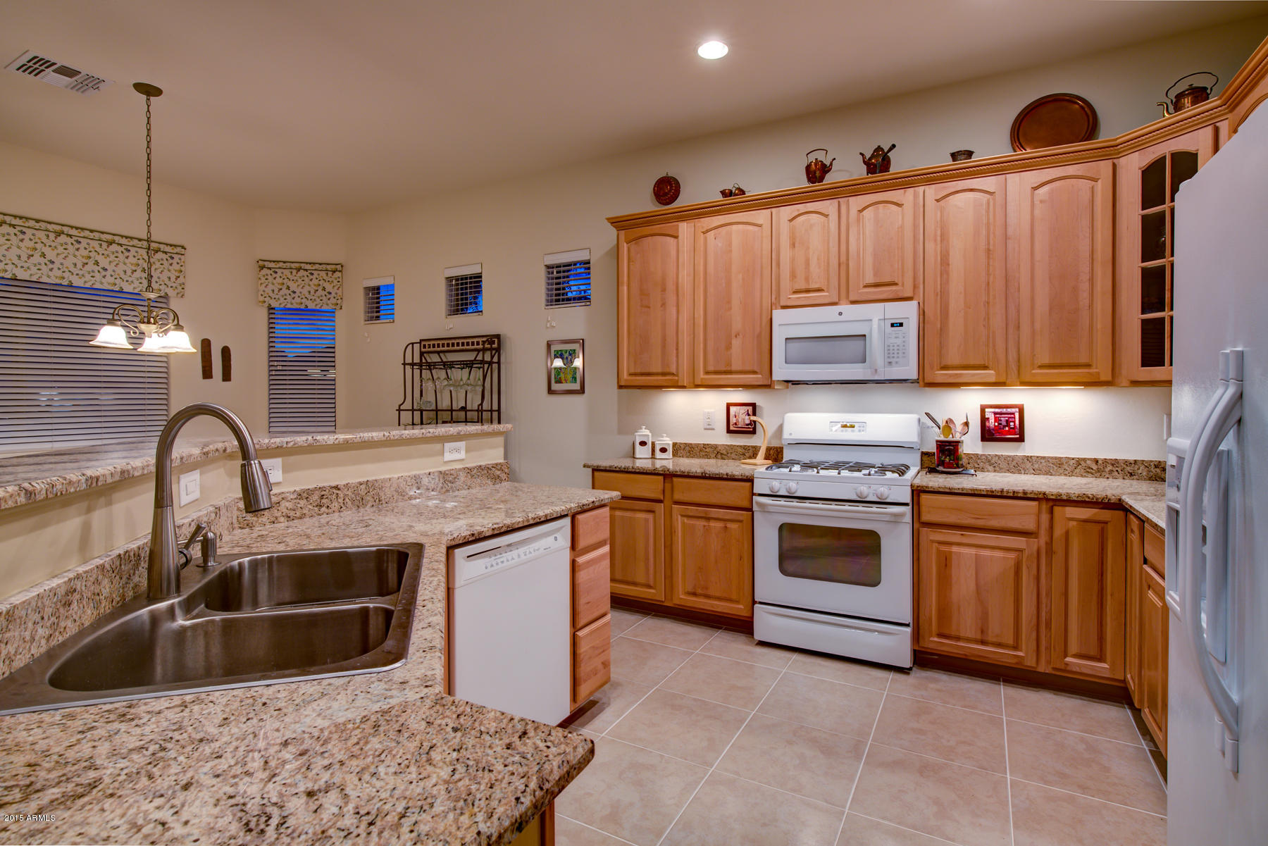 4605 West Piedmont Road Laveen, AZ 85339 - Photo 20 of 36 kitchen