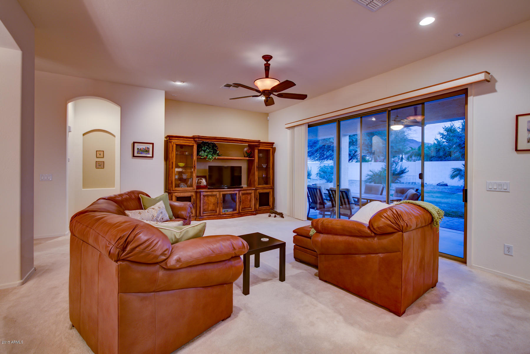 4605 West Piedmont Road Laveen, AZ 85339 - Photo 10 of 36 living room