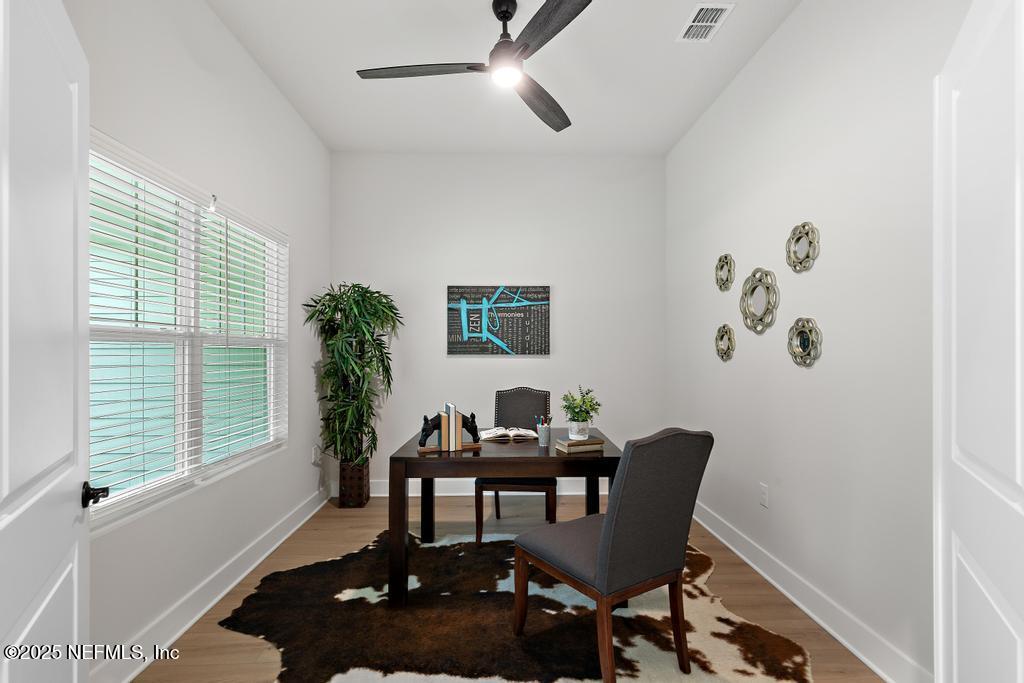 5124 Parete Road South Jacksonville, FL 32218 - Photo 9 of 42 a dining room with furniture and window