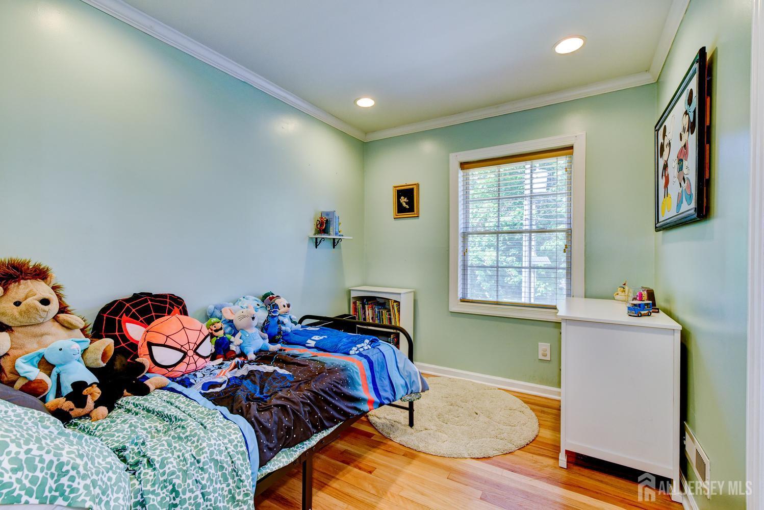 17 Sand Road Milltown, NJ 08850 - Photo 25 of 36