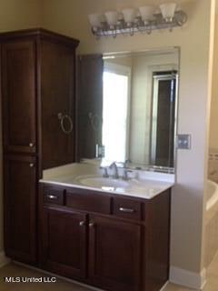 1460 Mcmaster Road Sarah, MS 38665 - Photo 23 of 40 29 - Second vanity in Master