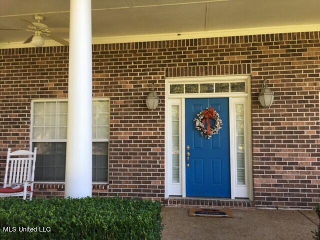 1460 Mcmaster Road Sarah, MS 38665 - Photo 3 of 40 Inviting Front door