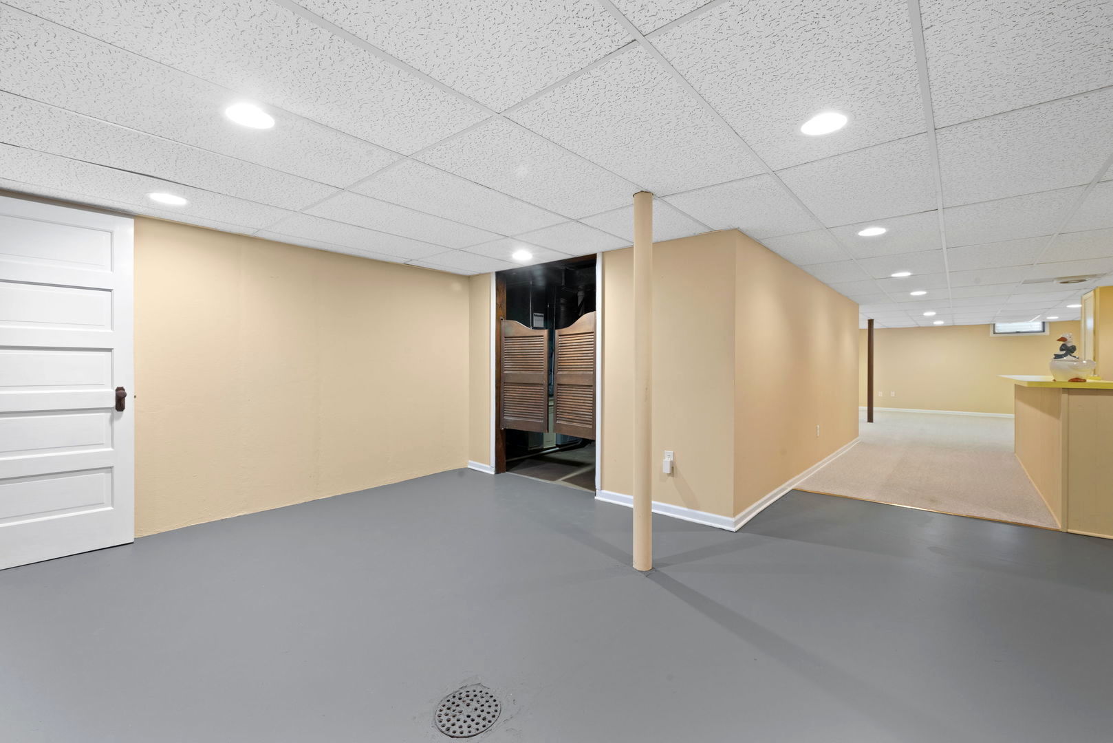 43W836 Hughes Road Elburn, IL 60119 - Photo 13 of 17 an empty room with wooden floor and windows