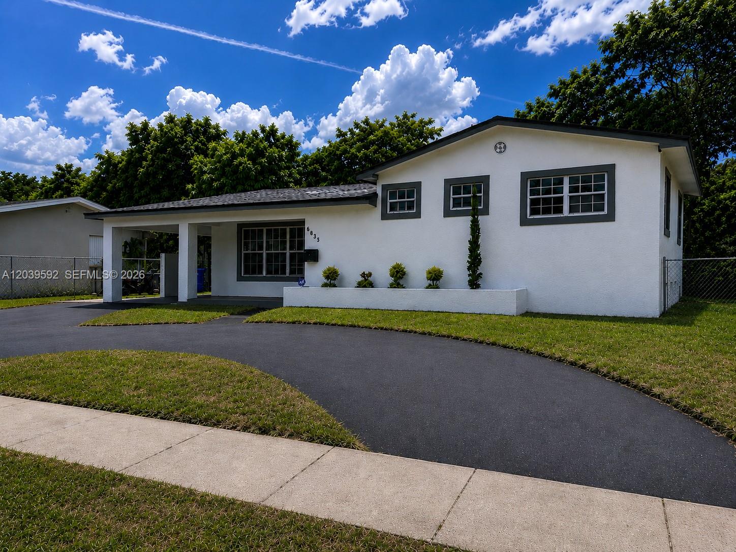 18935 Northwest 8th Avenue Miami Gardens, FL 33169 - Photo 2 of 26