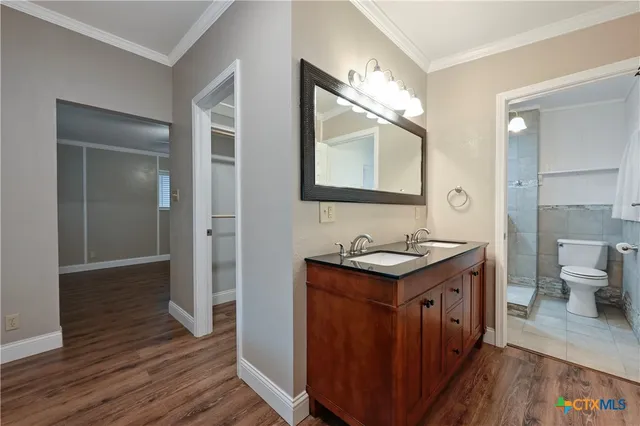 $299,000 | 102 Rivercrest Street, Luling, TX 78648