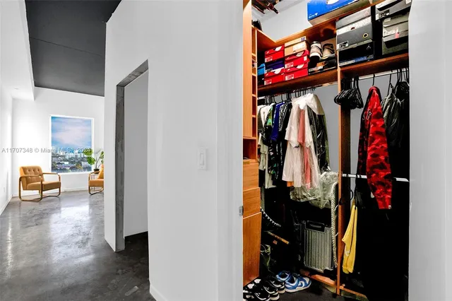 $425,000 | 10 Southwest South River Drive, Unit 1109, Miami, FL 33130