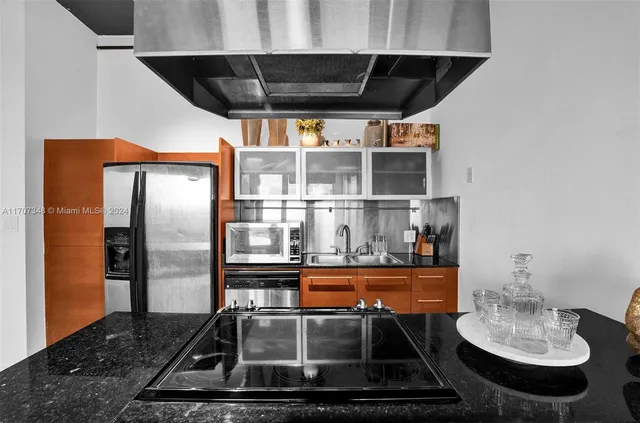 $425,000 | 10 Southwest South River Drive, Unit 1109, Miami, FL 33130