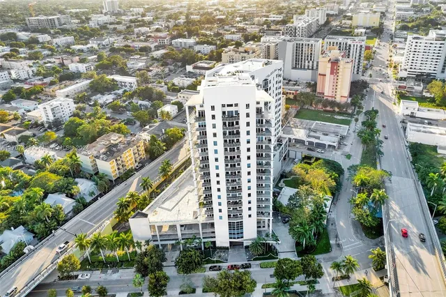 $425,000 | 10 Southwest South River Drive, Unit 1109, Miami, FL 33130