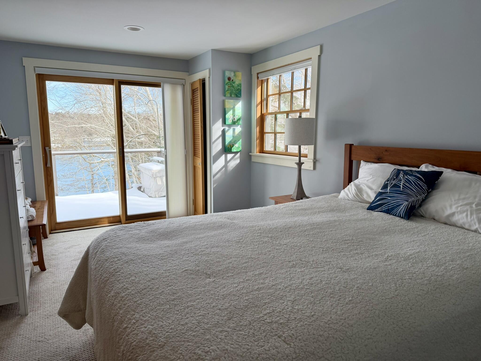 672 Ocean Point Road Boothbay, ME 04544 - Photo 8 of 19 Primary 1st fl