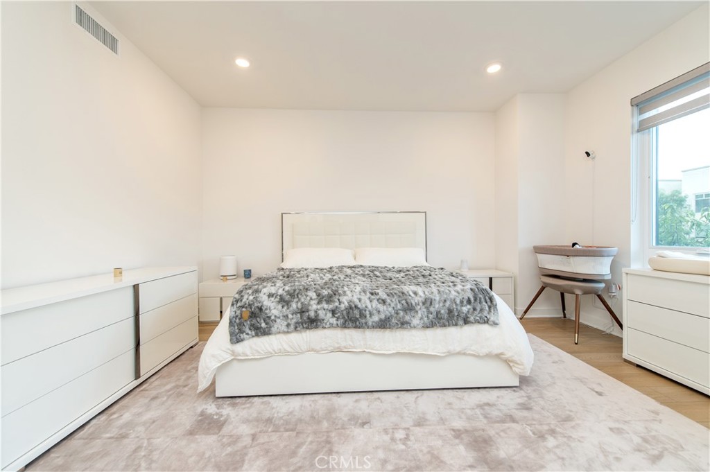 1209 Rivington Irvine, CA 92612 - Photo 10 of 38 a bedroom with a bed and a window