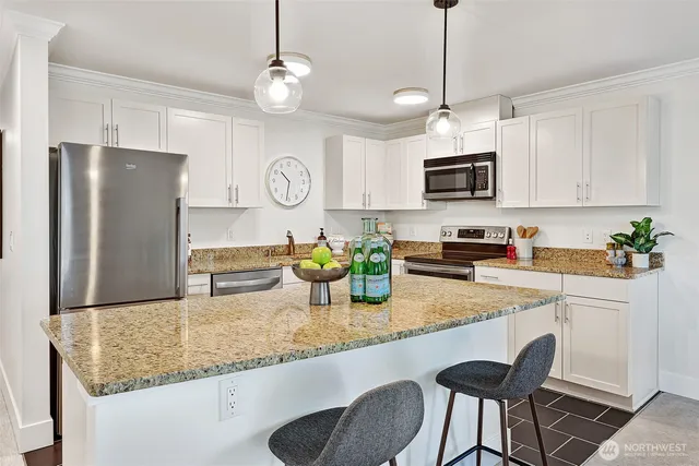 $549,000 | 2230 Northwest 59th Street, Unit 301, Seattle, WA 98107