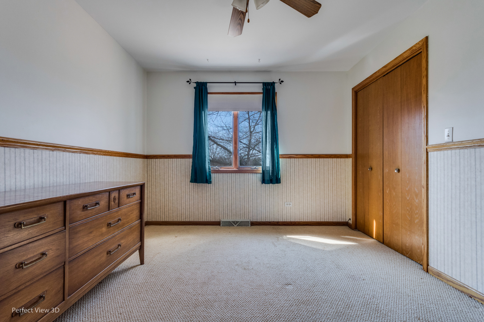 25255 South Tehle Road Elwood, IL 60421 - Photo 23 of 31 a view of an empty room and cabinet