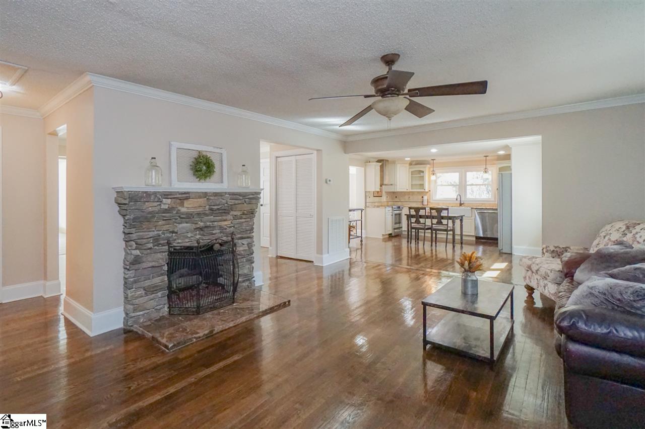 336 Allen Bridge Road Woodruff, SC 29388 - Photo 5 of 31