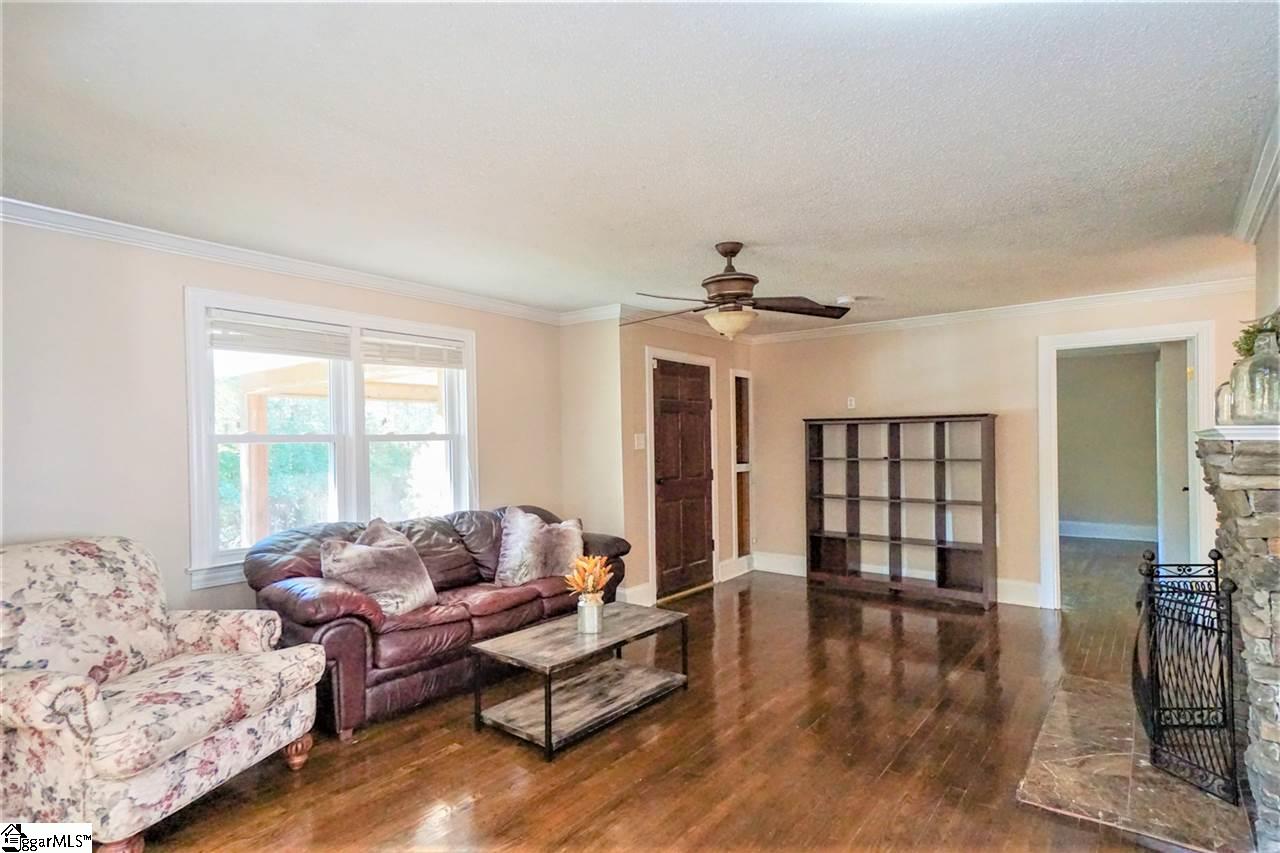 336 Allen Bridge Road Woodruff, SC 29388 - Photo 9 of 31