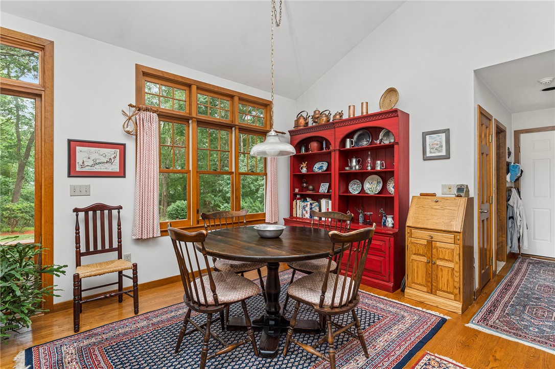 253 Table Rock Road South Kingstown, RI 02879 - Photo 14 of 44 Eat In Kitchen