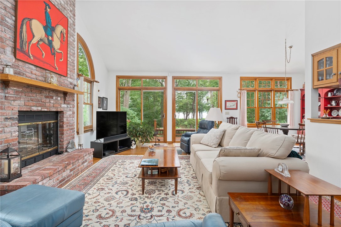253 Table Rock Road South Kingstown, RI 02879 - Photo 2 of 44 Great Room. Note the Lake in background !