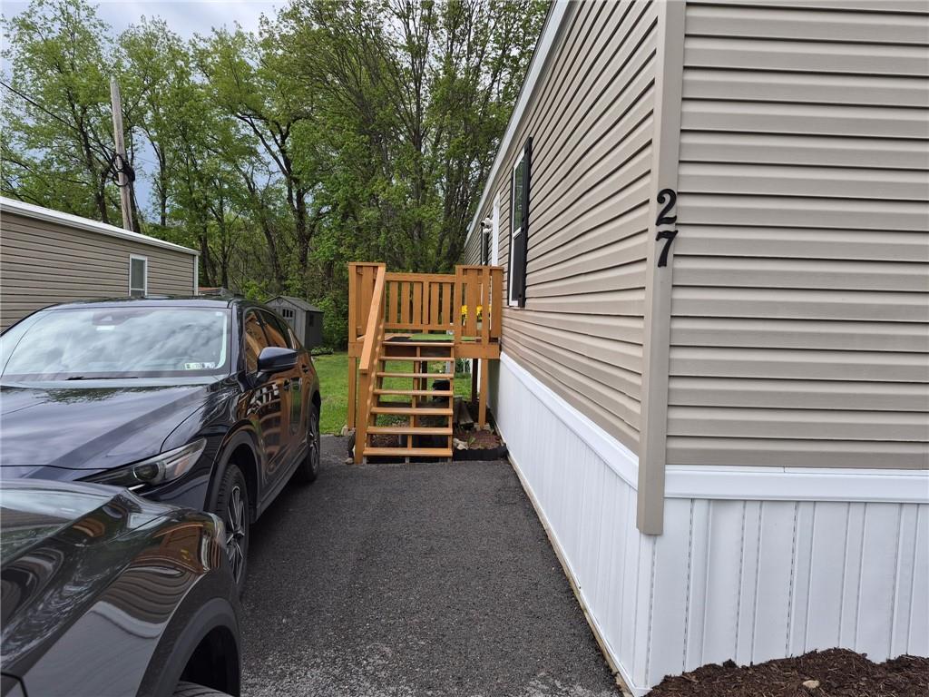 27 Manor Drive Bulger, PA 15019 - Photo 2 of 28