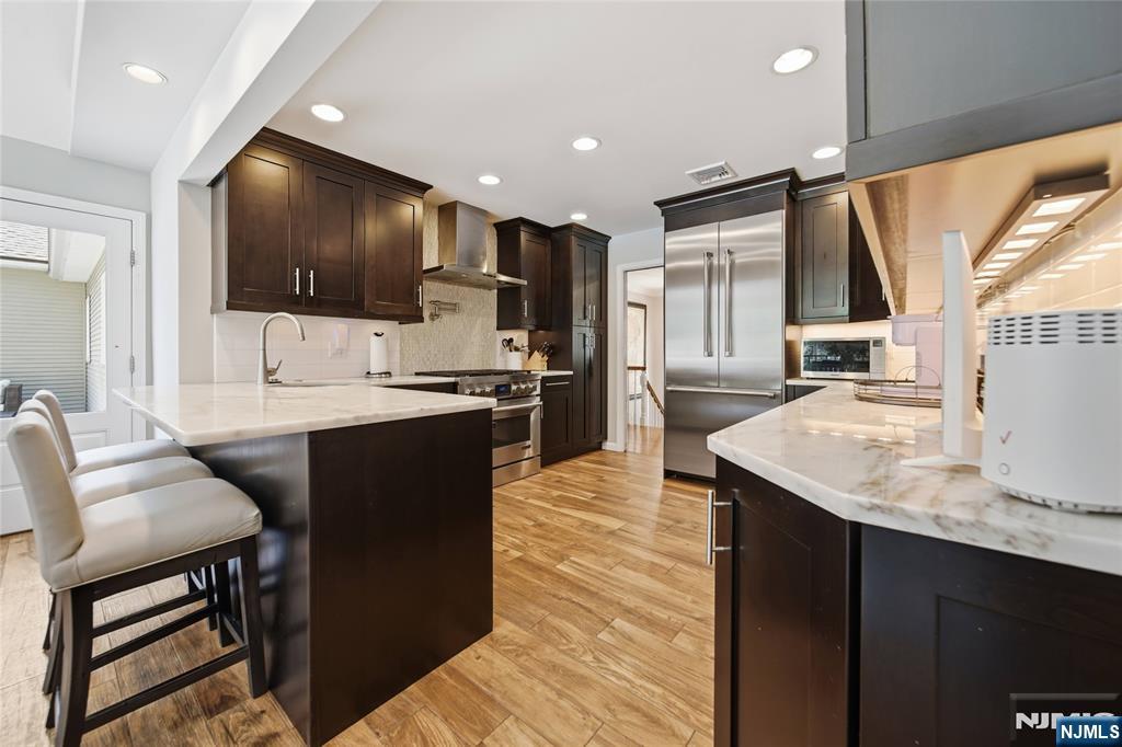 19 Robin Road Mahwah, NJ 07430 - Photo 12 of 43 Gallery Image 12
