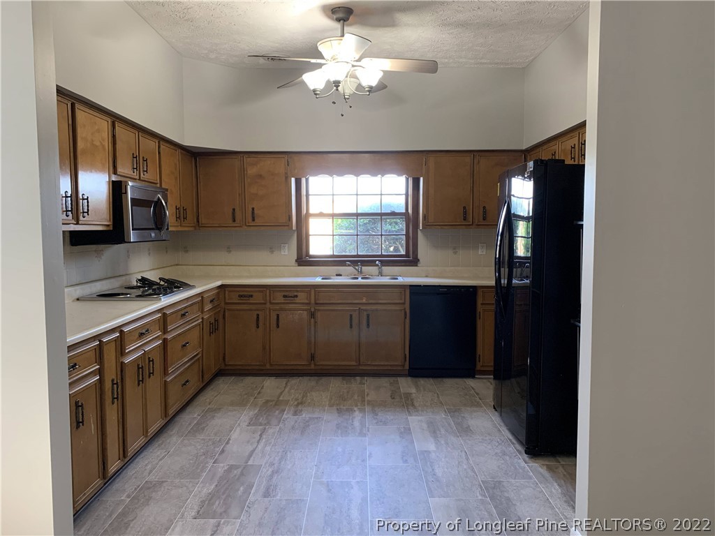 4751 Doc Bennett Road Fayetteville, NC 28306 - Photo 8 of 21 Gallery Image 8