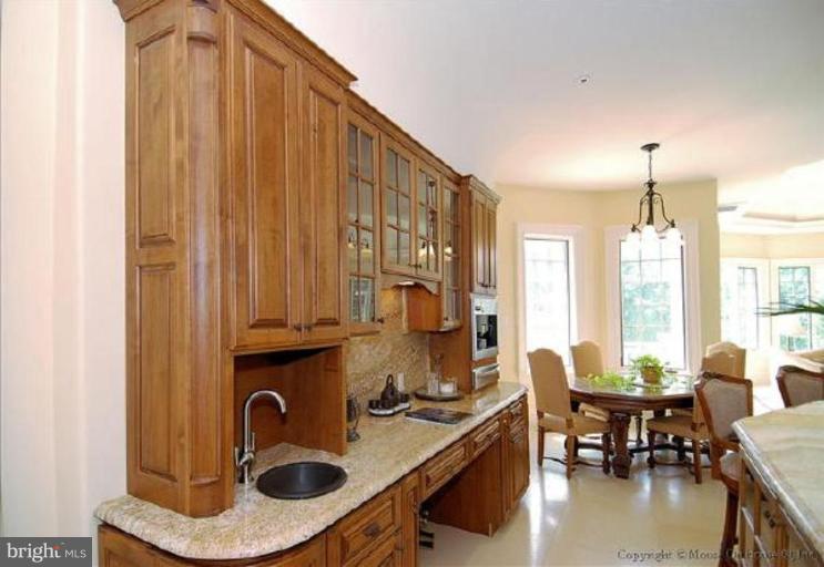 11215 Stuart Mill Road Oakton, VA 22124 - Photo 14 of 30 Kitchen #2