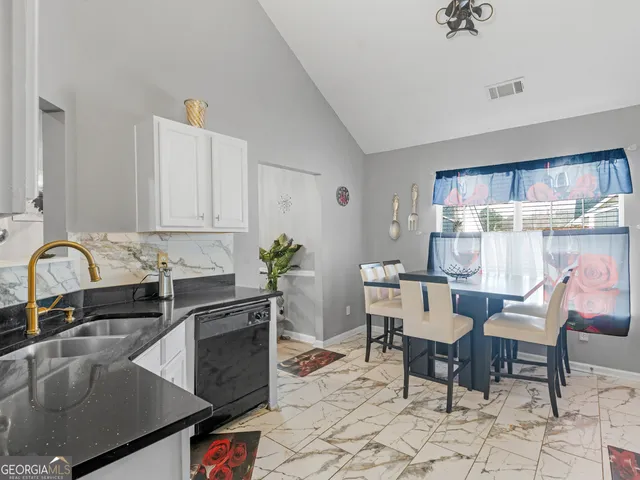 $305,000 | 1528 Cutters Mill Drive, Lithonia, GA 30058