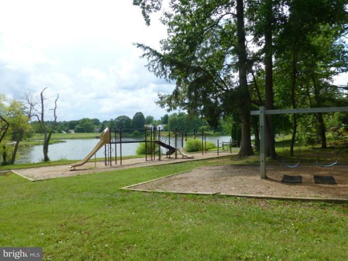 9308 Raintree Road Burke, VA 22015 - Photo 5 of 29 Lakeside Playground