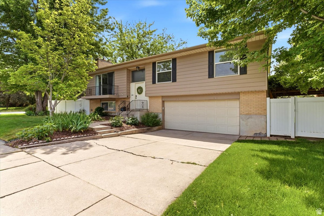 42 Bonita Way Centerville, UT 84014 - Photo 2 of 28