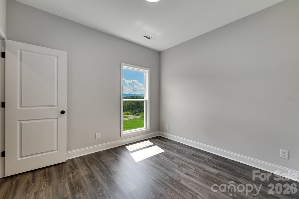 381 Scenic Rdg Circle Franklin, NC 28734 - Photo 22 of 47 Gallery Image 22