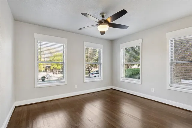 $300,000 | 322 Beckleywood Boulevard, Dallas, TX 75224