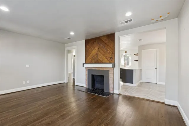 $300,000 | 322 Beckleywood Boulevard, Dallas, TX 75224