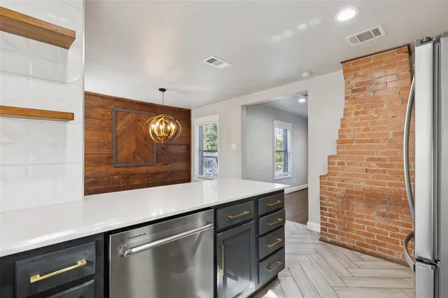 $300,000 | 322 Beckleywood Boulevard, Dallas, TX 75224