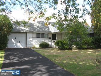 47 Hardy Road Levittown, PA 19056 - Photo 1 of 12 Gallery Image 1