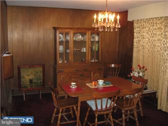 47 Hardy Road Levittown, PA 19056 - Photo 3 of 12 Dining Room