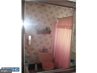 47 Hardy Road Levittown, PA 19056 - Photo 9 of 12 Bathroom