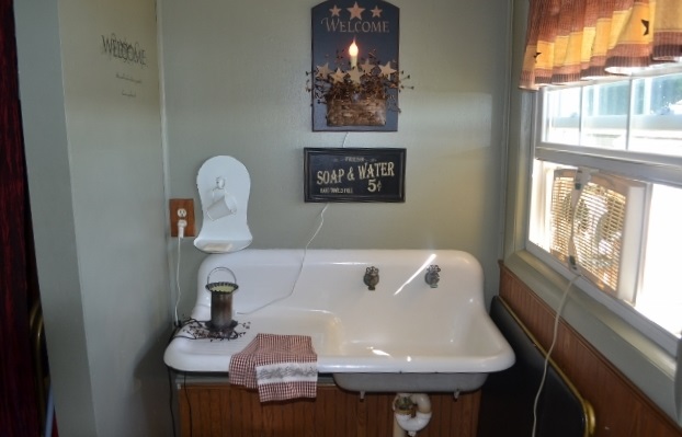 481 East Fillmore Road Ithaca, MI 48847 - Photo 19 of 32 1822116-18.JPG